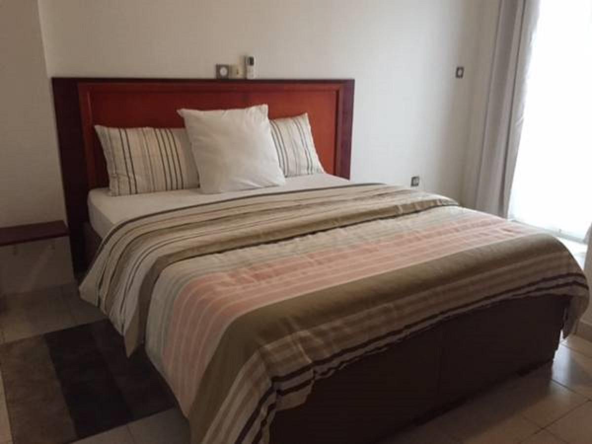 Le Buffle Noir Appart D'Hotes Douala Bagian luar foto