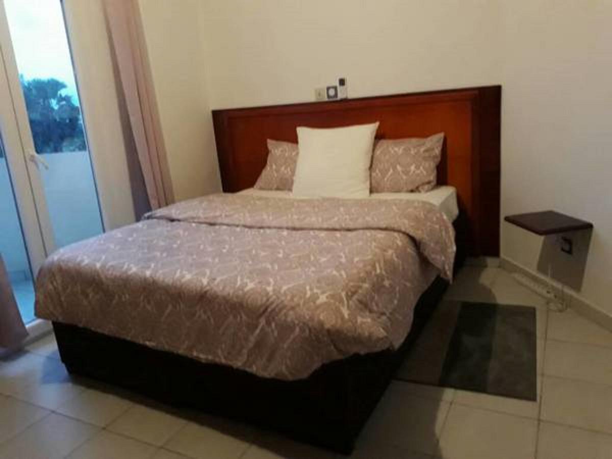 Le Buffle Noir Appart D'Hotes Douala Bagian luar foto