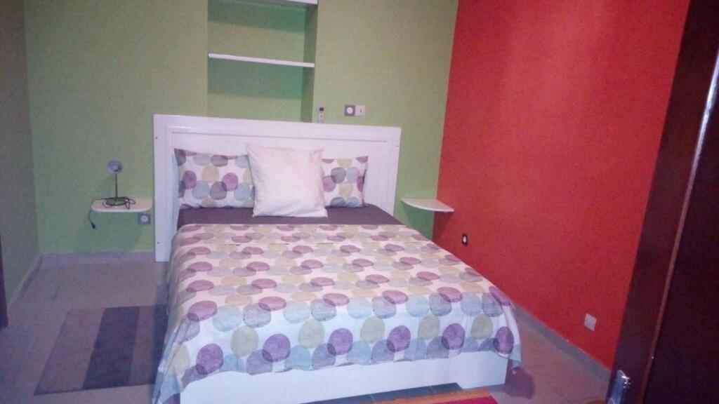Le Buffle Noir Appart D'Hotes Douala Bagian luar foto