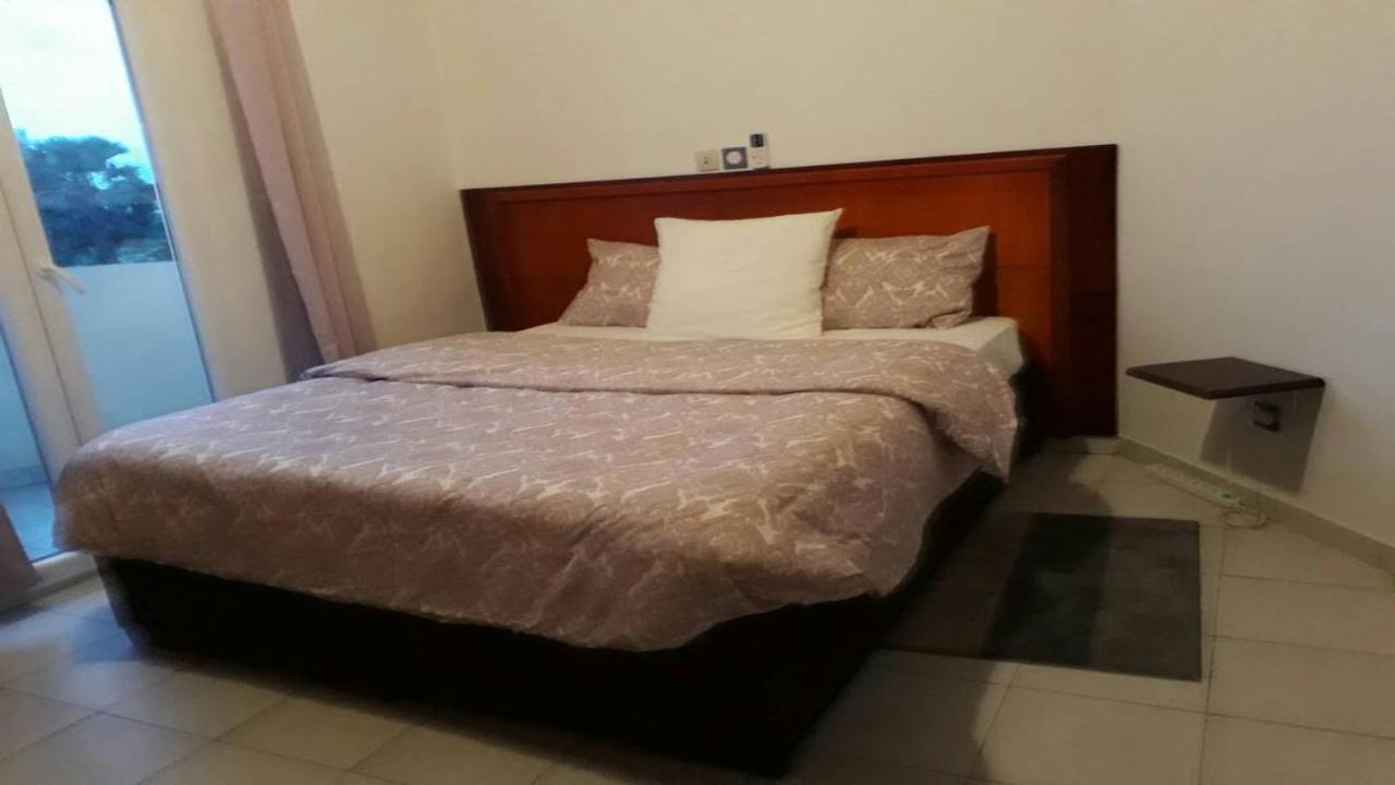 Le Buffle Noir Appart D'Hotes Douala Bagian luar foto